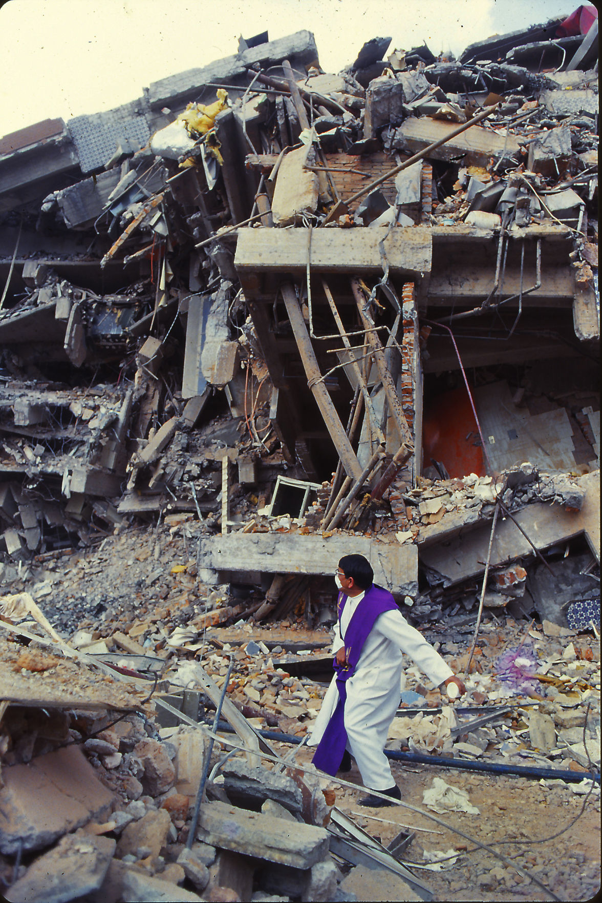 Mexico City earthquake kills thousands